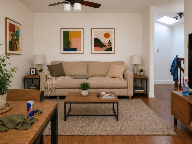 Building Photo - 5248 72nd St Unit Apartment quiet an safe area