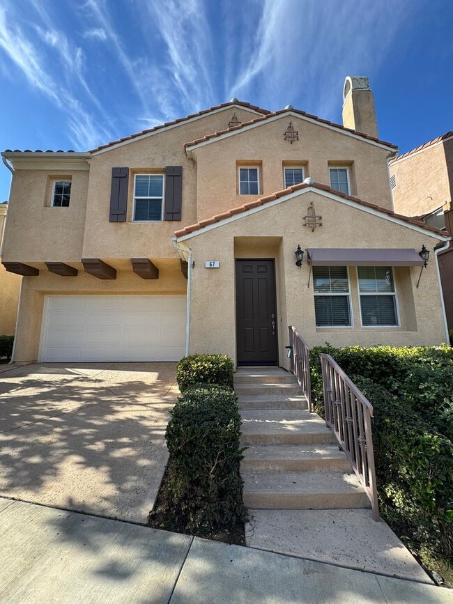 Building Photo - Stunning Home in a Desirable Gated Community