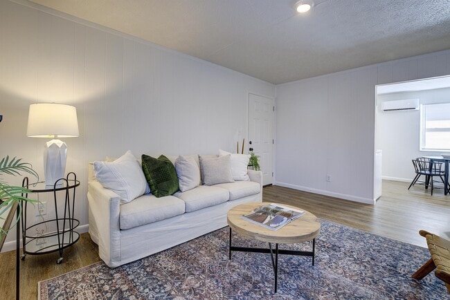 Photo - Carolina Drive - Greenville - 822