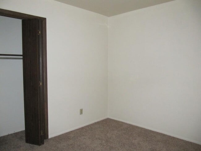 Photo - 4085 Old Rte 8