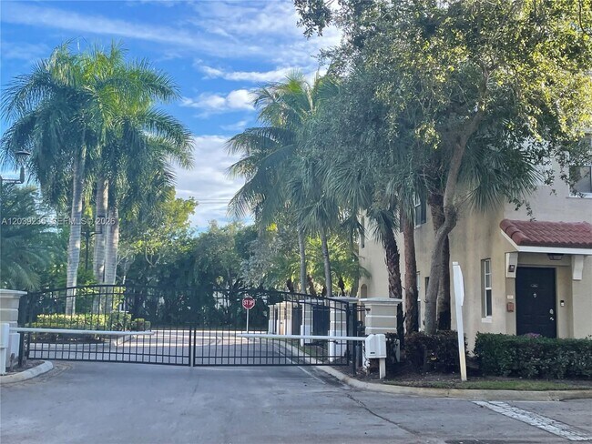 6020 W Sample Rd Unit 308