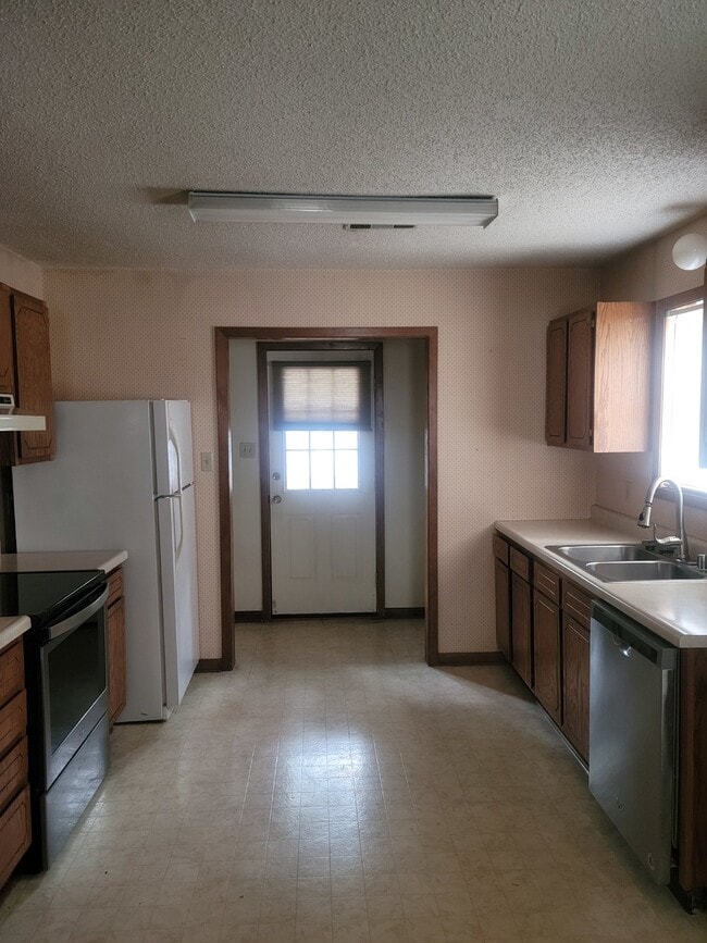 Charming 2 Bedroom Duplex in Jonesboro - Perfect for Comfortable Living