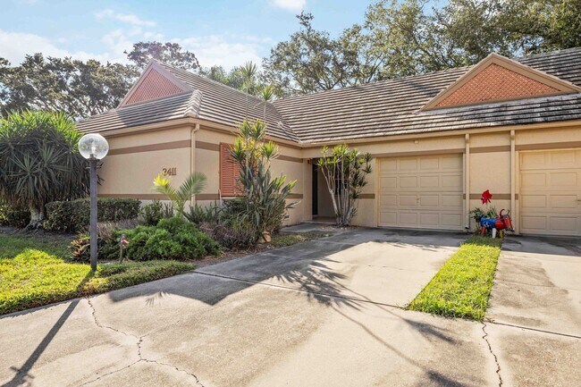 Photo - Beautiful Must See!! 3/2 Plus Sunroom & Garage!!  Gated Community!!