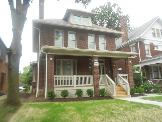Building Photo - 211 E Lane Ave Rental