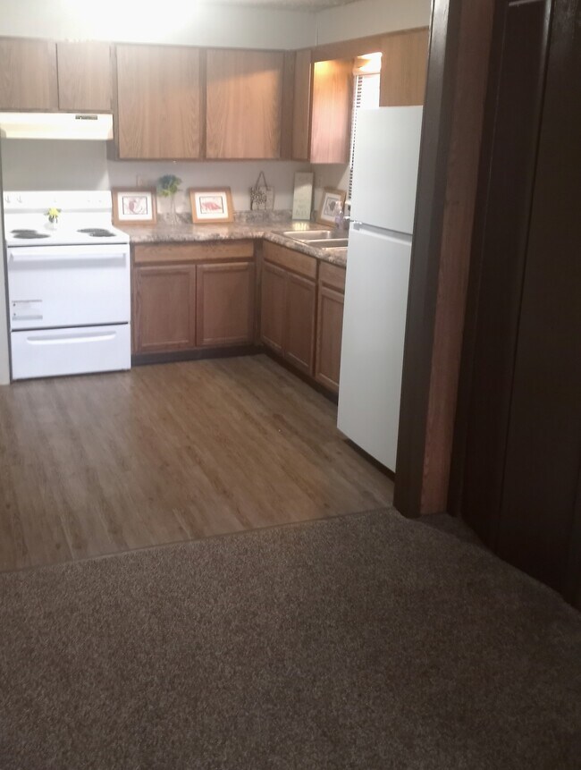 Photo - Colchester Apartments