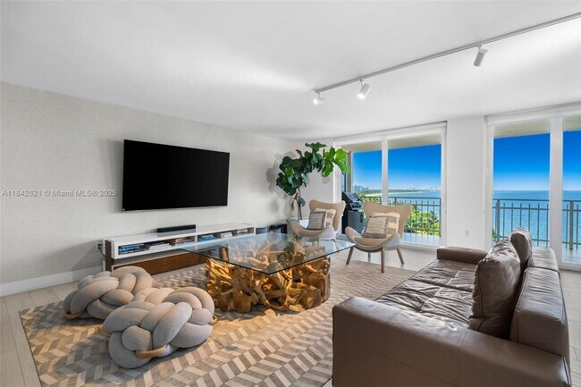 Photo - 600 Grapetree Dr Unit 9CN