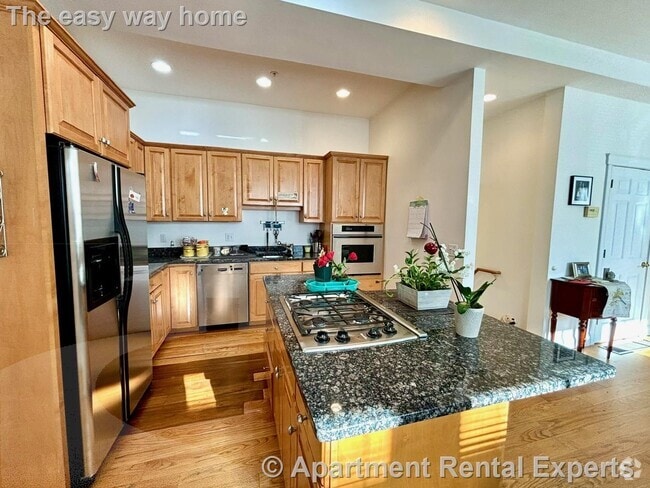 Building Photo - 39 Inman St Unit 2 Rental