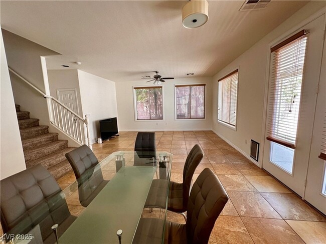 Photo - 8465 Adams Grove St