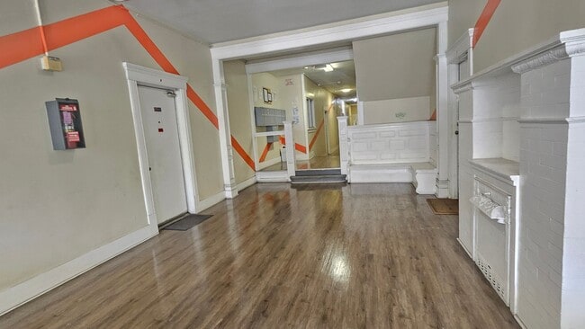 Photo - 743 S Burlington Ave Unidad 4