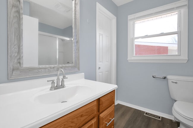 Photo - 3545 Thomas Ave