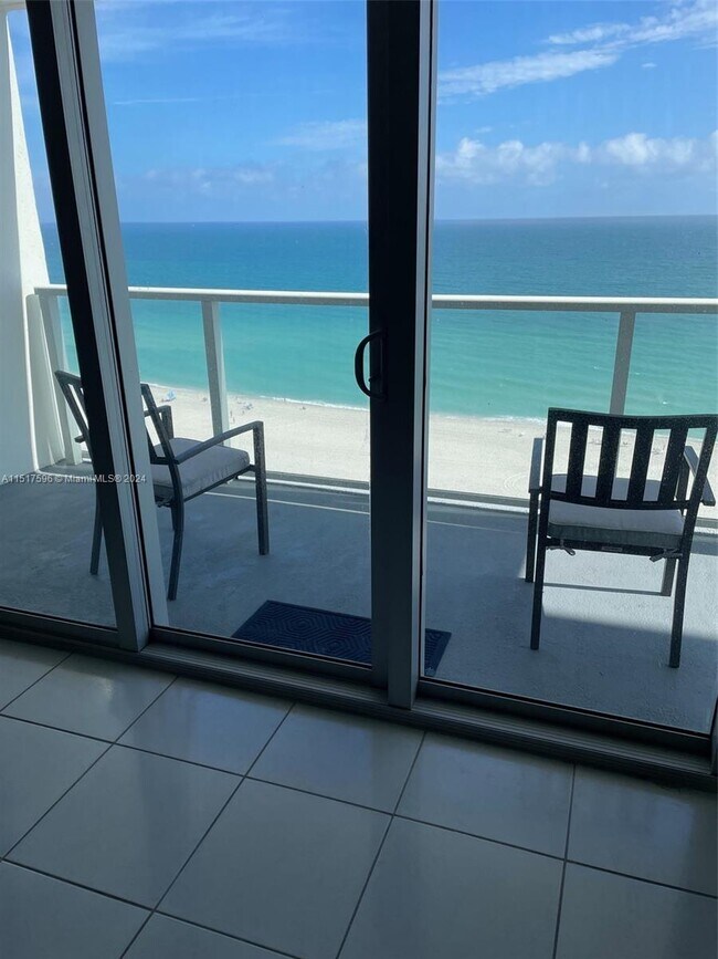 5701 Collins Ave Unit 1606