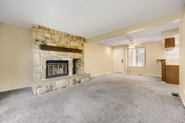 Photo - 1012 Moorings Dr