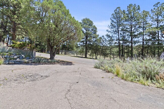 Photo - 307 Heath Dr Unit 1