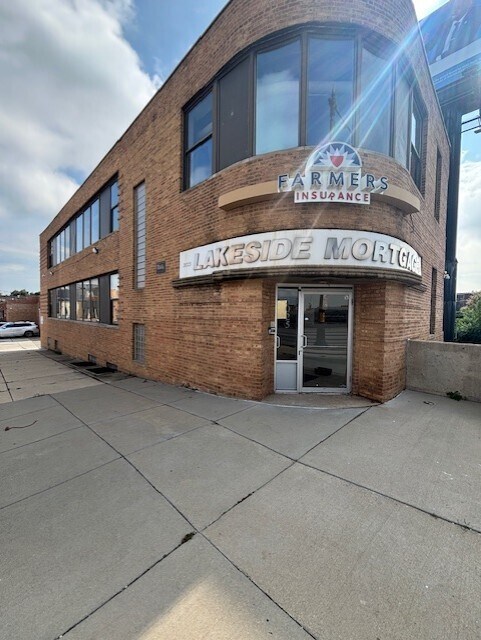 Building Photo - 3025 N Western Ave Unit 2