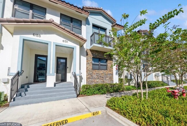 Photo - 6151 SW 36th Ct