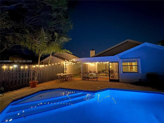 Photo - 575 Lakeside Cir