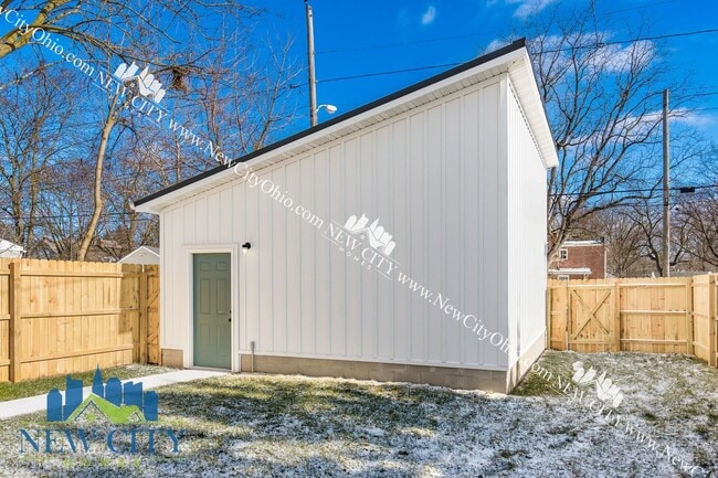 Photo - 2 Bedroom, 1.5 Bathroom Home! Recently Built!