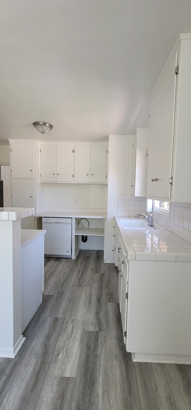 Photo - 25610 Oak St Unit 25610.5 OAK