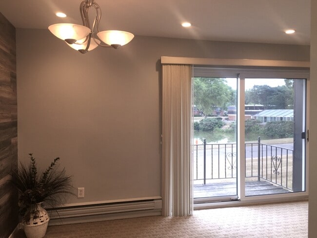 Photo - 1814 Colonial Village Way Unidad #3