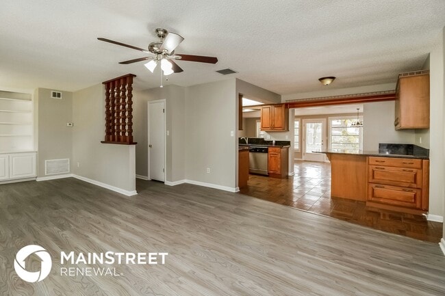 Photo - 5133 Oak Hill Dr