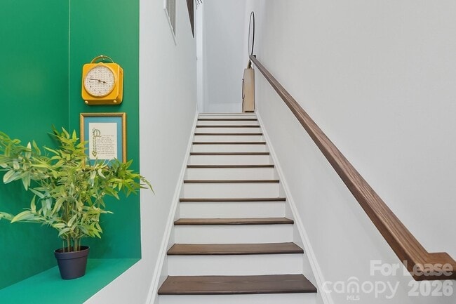 Photo - 1003 Zinc Ln