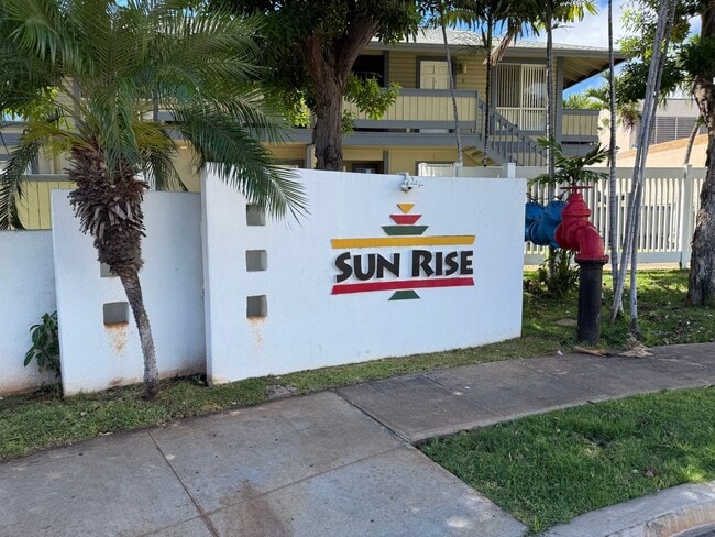 Building Photo - Move ln Ready- Beautiful 1 bed/1 bath at Sun Rise