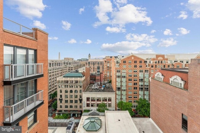 Photo - 631 D Street NW Unidad 1235