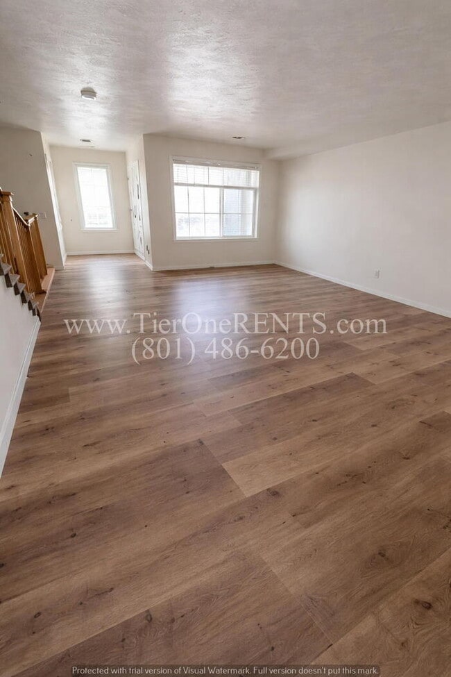 Photo - No deposit option for qualified renters