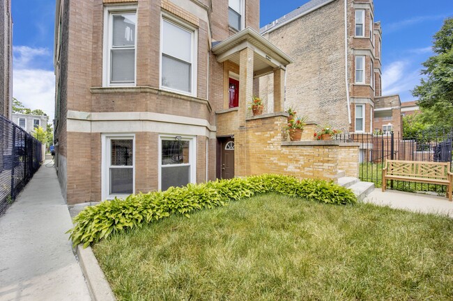 Photo - 1918 S Albany Ave