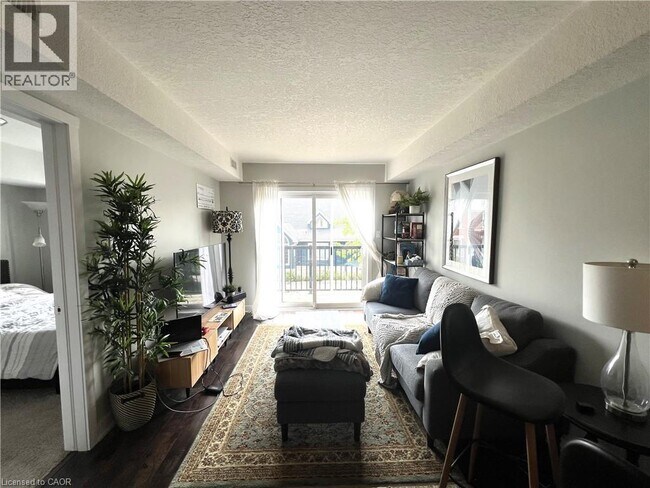 Photo - 185 Windale Crescent Unit 9C