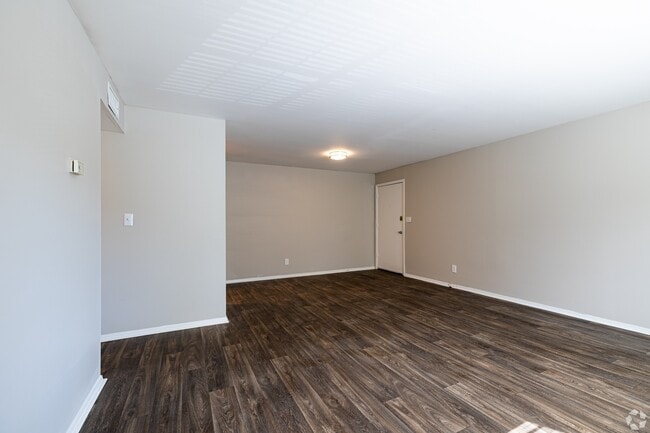 Sala de estar - Eagle Trace Apartments