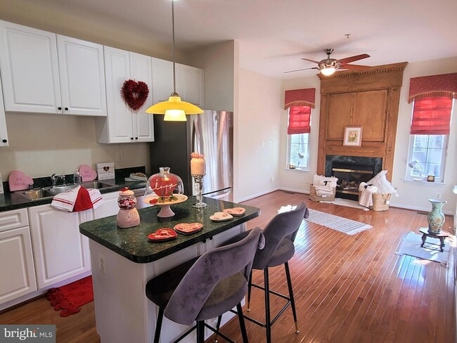 Photo - 164 Tilden Way