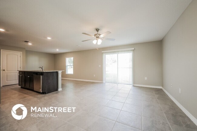 Photo - 1662 Redfin Dr