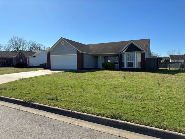 1707 Plumbark Dr
