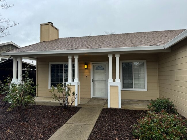 Photo - 1143 Grouse Dr