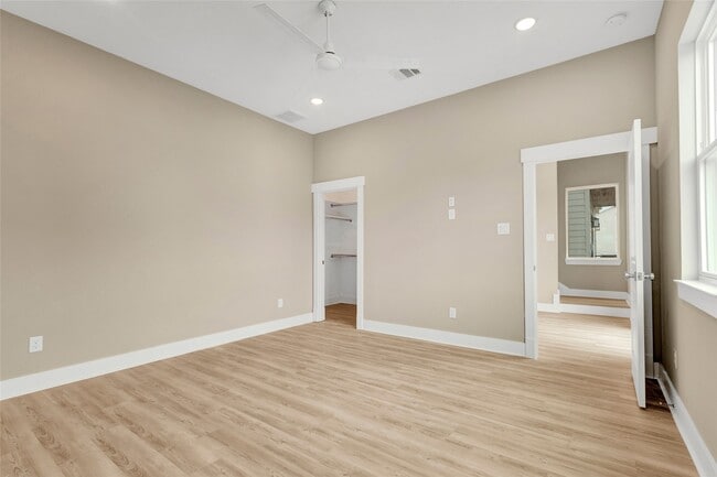 Photo - 28 Cmdr. Runco Ln