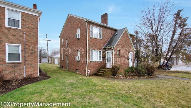Building Photo - 2911 Sullivant Ave Rental
