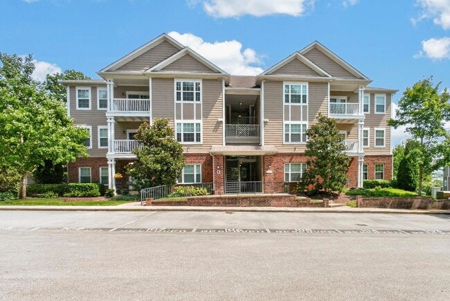 Building Photo - 8605 Peckham Ln Unit Q9