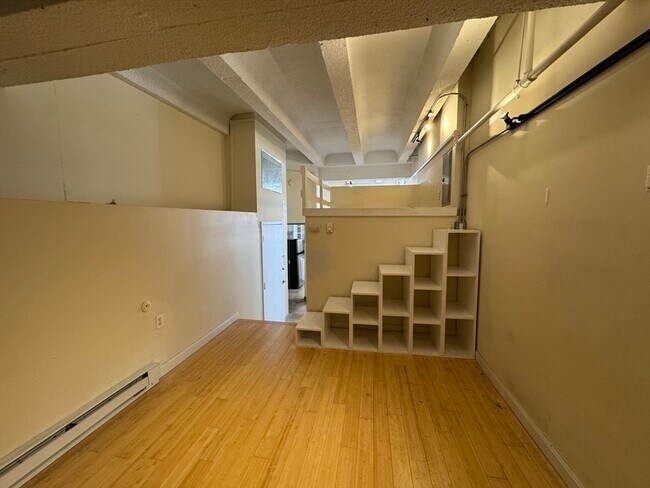 Photo - 12 Stoneholm St Unit 517