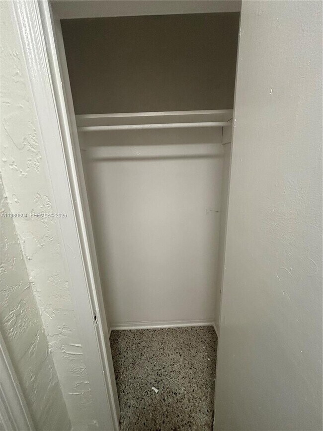 Photo - 624 NE 7th Ave Unit 3