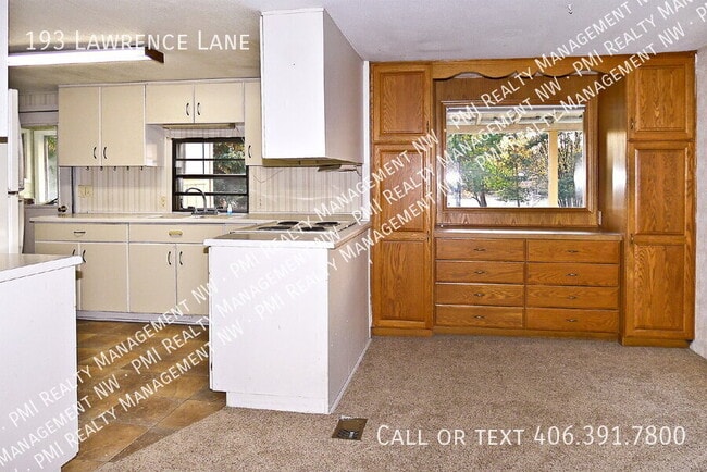 Photo - 193 Lawrence Ln