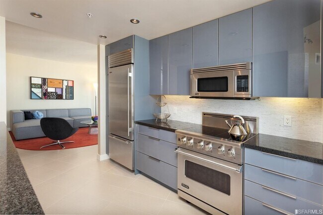 Photo - 88 King St Unit #921