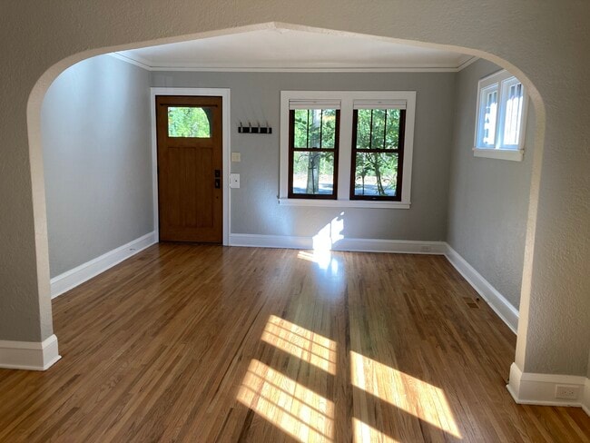 Photo - 4340 46th Ave S