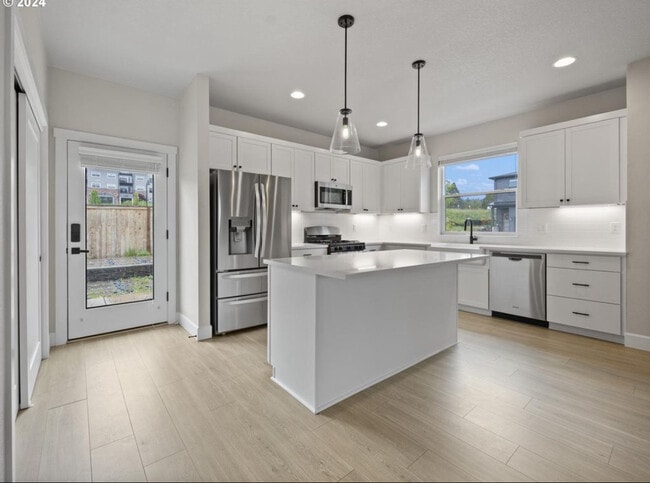 Photo - 12921 SE Creekside Terrace