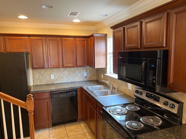 Photo - FAIRWAY HAMLET Unit 2816