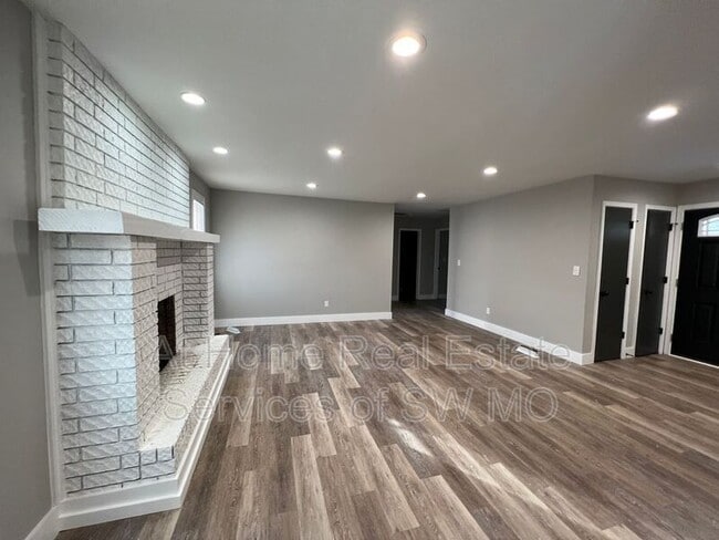 Photo - 738 E Powell St