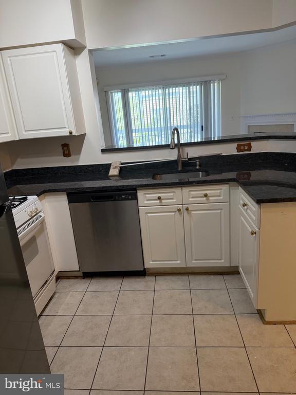 Photo - 12913 Alton Square Unit 316