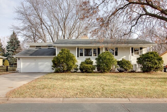 Spacious 6BR House in New Brighton - Spacious 6BR House in New Brighton