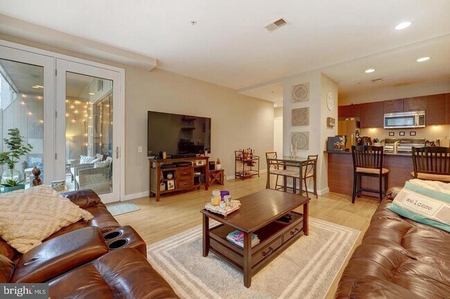 Photo - 934 N 3rd St Unit 209