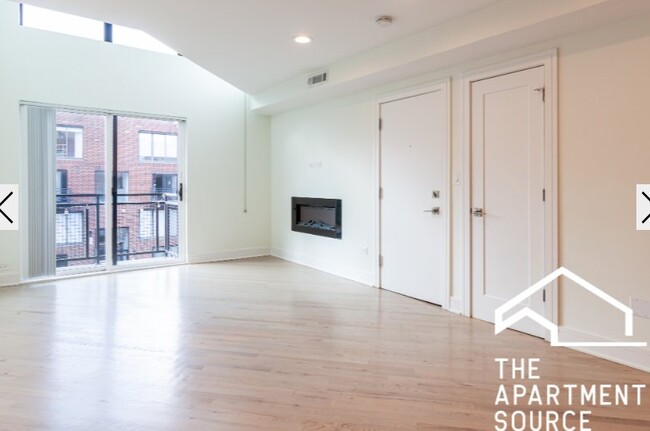 Photo - 944 W Grace St Unit 1